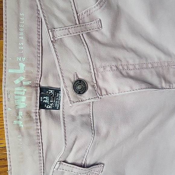 Cut out top and pink jeans outfit - Picture 8 of 8